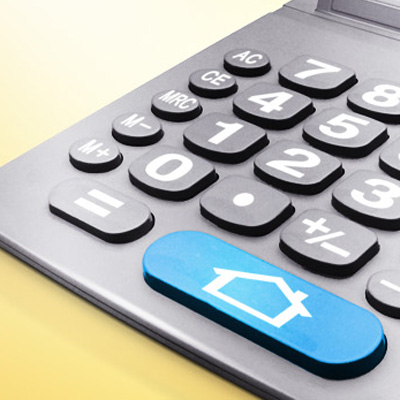 有著房屋標誌按鈕的計算機