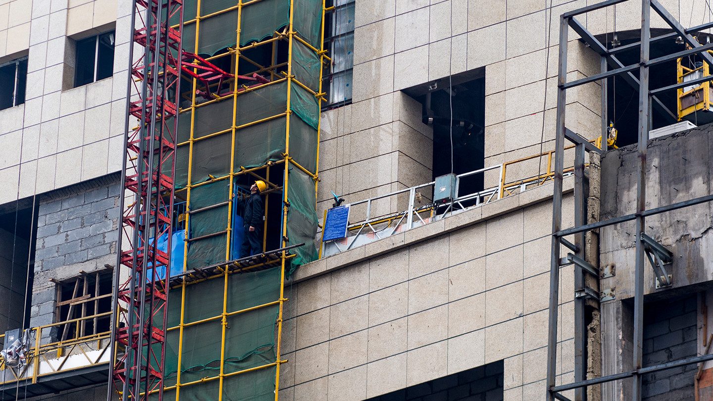 scaffolding up side on building