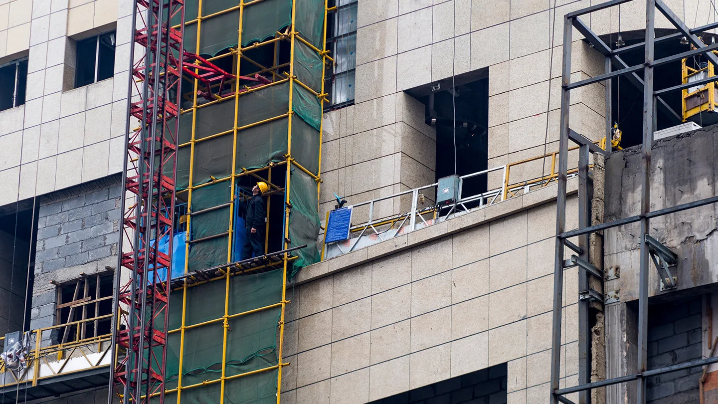 scaffolding up side on building