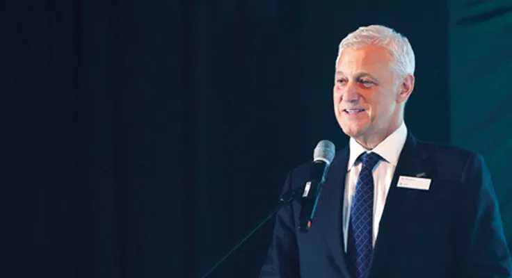 Standard Chartered Chief Executive Bill Winters addresses an event.