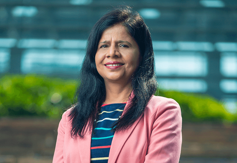 Sumi Mohan headshot