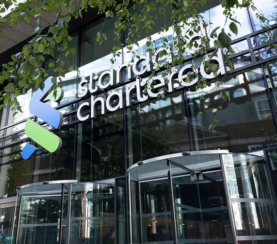 The front of Standard Chartered's London HQ