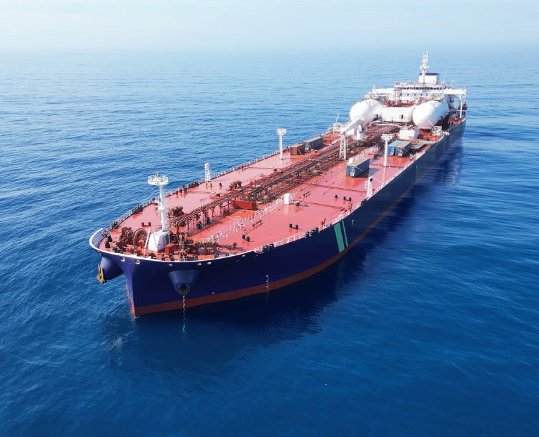 large lng ship tanker