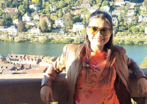 A portrait of Khyati Sanghvi