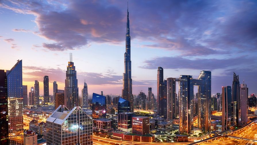 skyline of Dubai at dusk