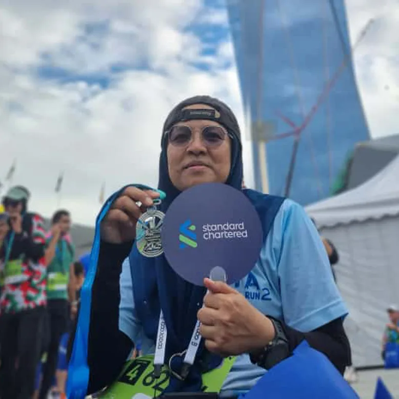 Siti Sara completing the 10K race