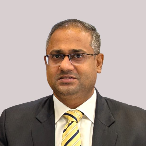 Headshot of Chamath