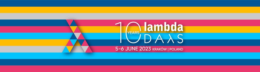 Lambda Days 2023 banner zawierający grafikę stworzoną z różnorodnych pasów koloru niebieskiego, żółtego i różowego