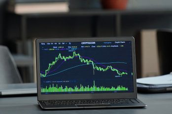 Pintile banner for Straight2Bank